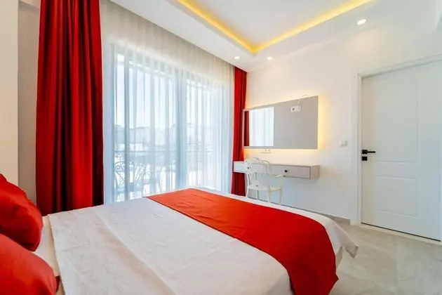 https://images.odamax.com/img/1920x1080/odamax/image/upload/Skyline_Villas_202609011245471__FRT0893.jpg
