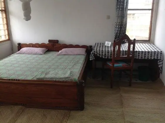 Dört Kişilik Oda, Deniz Manzaralı
