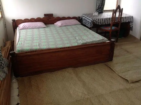 Dört Kişilik Oda, Deniz Manzaralı