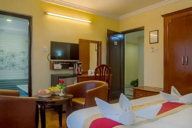 Superior Tek Büyük veya İki Ayrı Yataklı Oda, 1 Yatak Odası, Sigara İçilebilir, Şehir Manzaralı