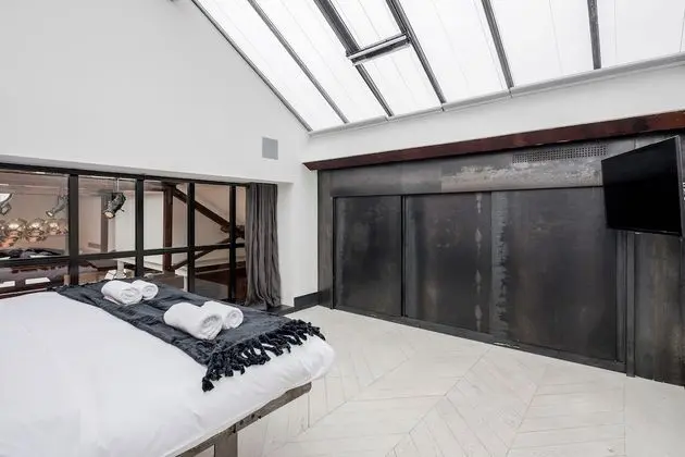 Exclusive Apart Daire, Nehir Manzaralı (Metro 607)