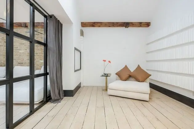 Exclusive Apart Daire, Nehir Manzaralı (Metro 607)