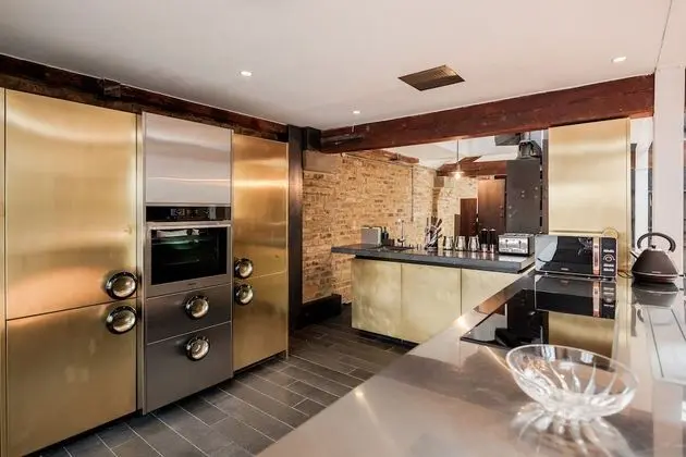 Exclusive Apart Daire, Nehir Manzaralı (Metro 607)