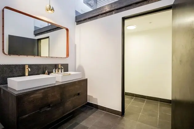 Exclusive Apart Daire, Nehir Manzaralı (Metro 607)
