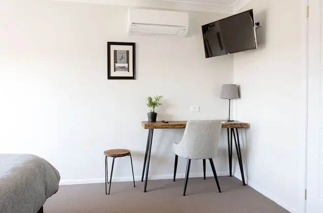 Oda, 1 Büyük (Queen) Boy Yatak, Banyolu/Duşlu (Shared Lounge & Kitchen)