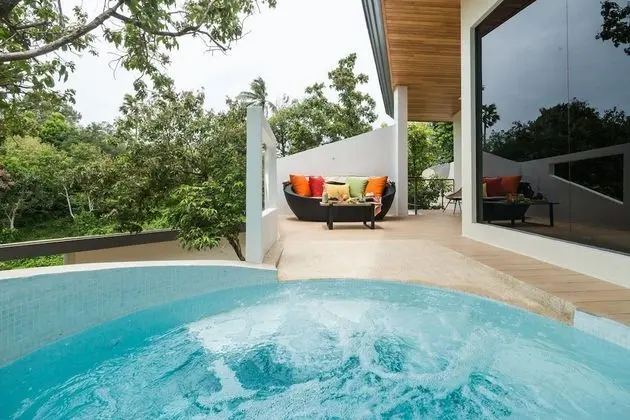 Skymoon Pool Villa with mountain view