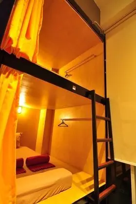 Signature Ortak Ranzalı Oda, Sadece kadınlar için, Ortak Banyo