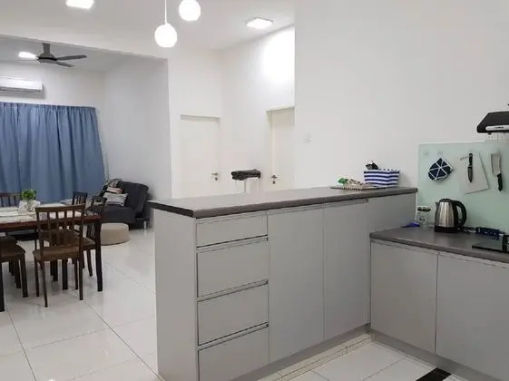 Apart Daire, 3 Yatak Odası, Sigara İçilmez, Havuz Manzaralı