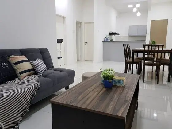 Apart Daire, 3 Yatak Odası, Sigara İçilmez, Havuz Manzaralı
