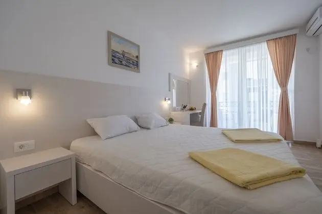 Tek Büyük Yataklı Oda, Balkon, Şehir Manzaralı