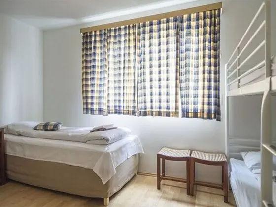 Dört Kişilik Oda, Ortak Banyo