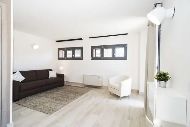 Elite Apart Daire, 2 Yatak Odası, 2 Banyolu, Bahçe Manzaralı