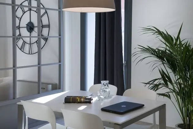 Exclusive Apart Daire, 2 Yatak Odası, Engellilere Uygun, Bahçe Manzaralı