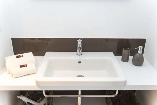 Exclusive Apart Daire, 2 Yatak Odası, Engellilere Uygun, Bahçe Manzaralı