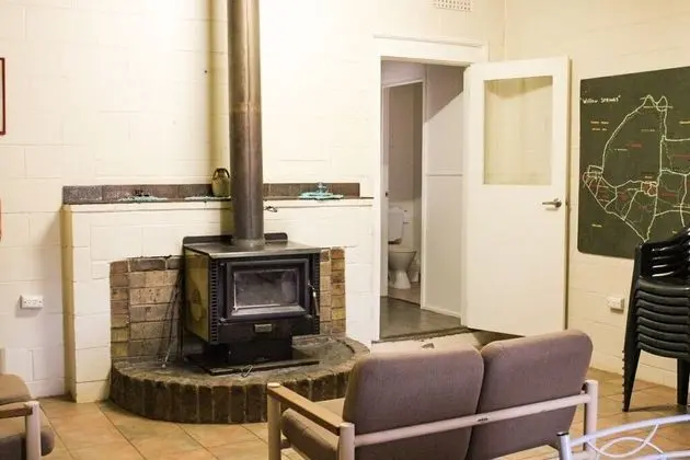 Economy Ev (Shearer's Quarters)
