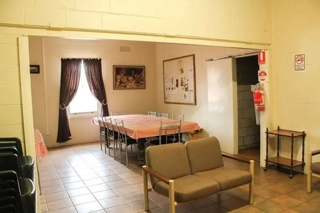 Economy Ev (Shearer's Quarters)