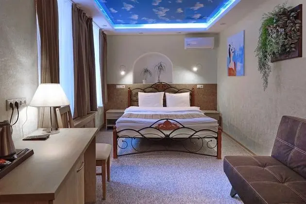 Classic Üç Kişilik Oda