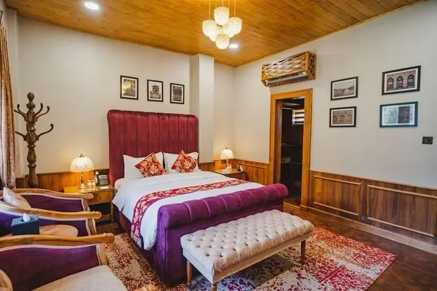 Mountain View Premium Room With Complimentary Return Gondola Ride Once Per Day