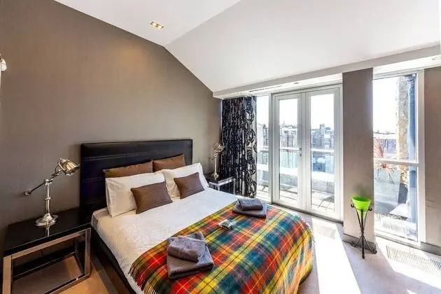 Çatı Katı Süiti (Penthouse)