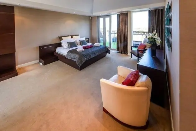 Çatı Katı Süiti (Penthouse)