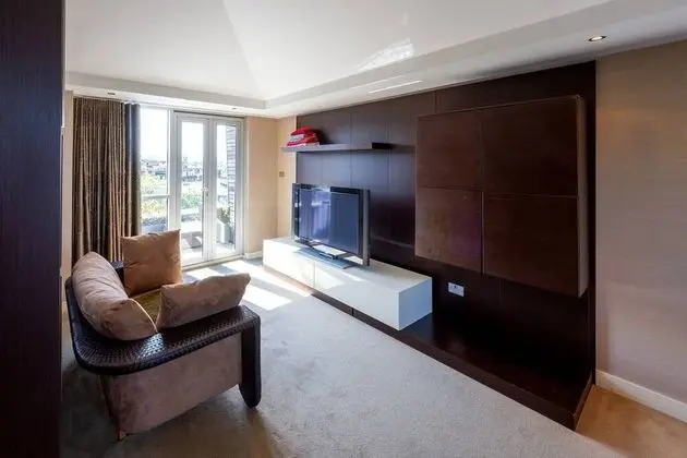 Çatı Katı Süiti (Penthouse)