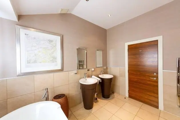 Çatı Katı Süiti (Penthouse)