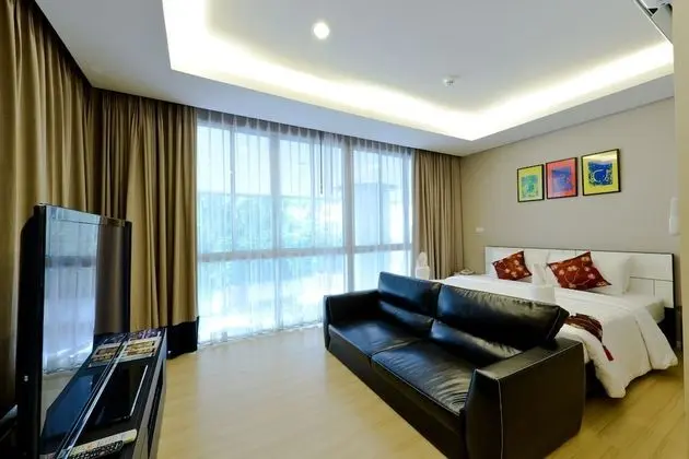 2-Bedroom Executive Residence