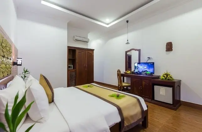 Deluxe Tek Büyük Yataklı Oda, 1 En Büyük (King) Boy Yatak, Havuz Manzaralı