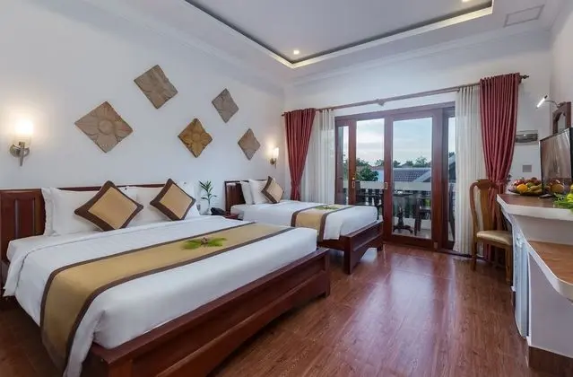 Deluxe Üç Kişilik Oda