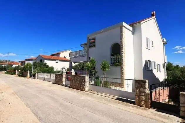 Apart Daire (Slađa - 150 m from beach - A1(4+1))