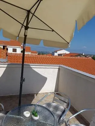 Apart Daire (Slava - private parking - A1(6+1))