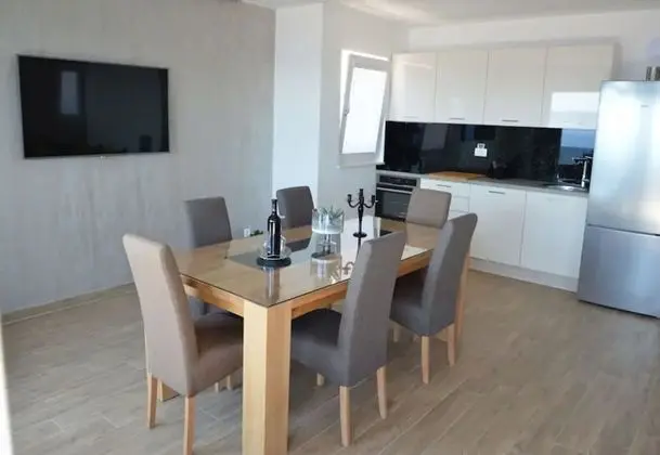 Apart Daire (Slavena - with pool - A3(4+2))