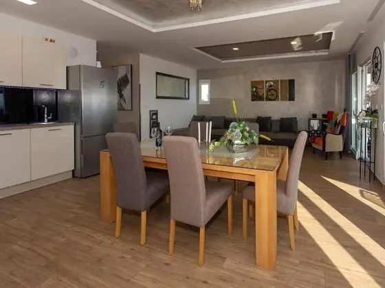 Apart Daire (Slavena - with pool - A3(4+2))