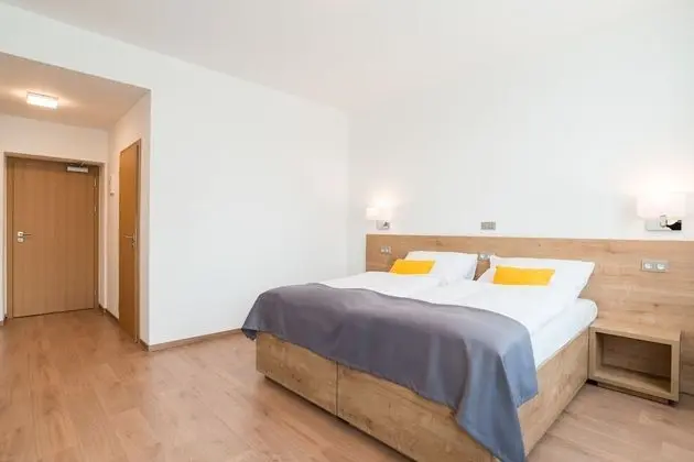 Superior Tek Büyük veya İki Ayrı Yataklı Oda