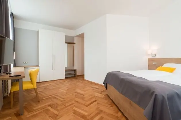 Superior Tek Büyük veya İki Ayrı Yataklı Oda