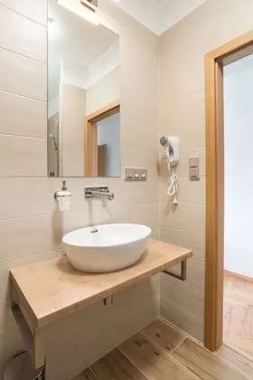 Superior Tek Büyük veya İki Ayrı Yataklı Oda