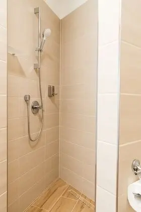 Superior Tek Büyük veya İki Ayrı Yataklı Oda