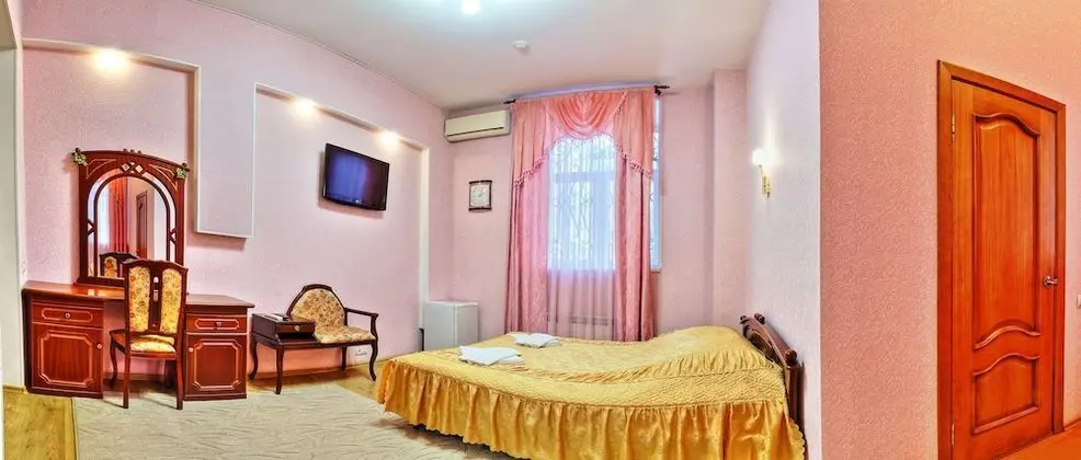 Superior Tek Büyük veya İki Ayrı Yataklı Oda