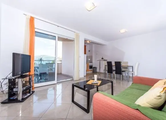 Apart Daire (Slavica - 70 m from the beach - Lero1)