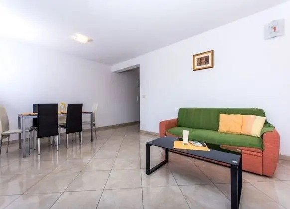 Apart Daire (Slavica - 70 m from the beach - Lero1)