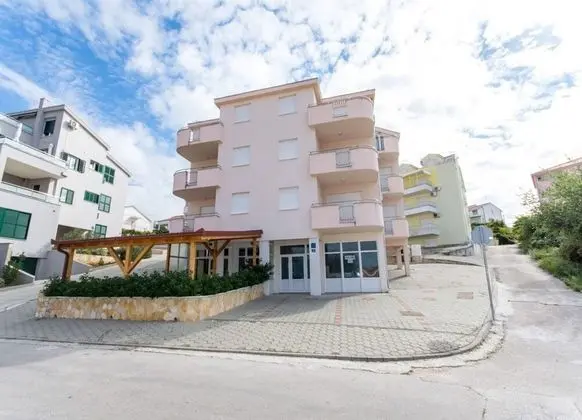 Apart Daire (Slavica - 70 m from the beach - Lero1)