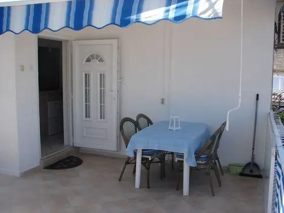 Apart Daire (Slavica - Apartment with large terrac)