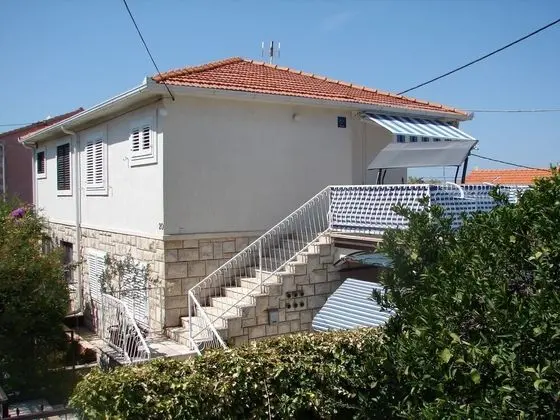 Apart Daire (Slavica - Apartment with large terrac)