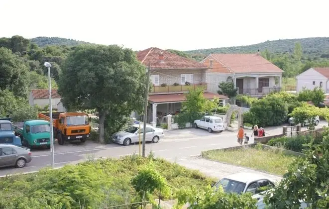 Apart Daire (Slavica - free parking - A1 Mali (3))