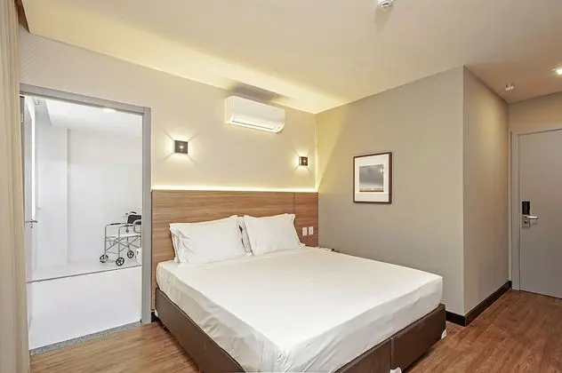 Deluxe Tek Büyük Yataklı Oda (PCD)