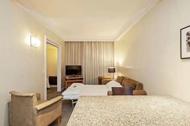 LUXO SUPERIOR TWIN COM SOFA CAMA