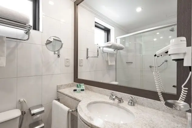 Premium Tek Büyük Yataklı Oda