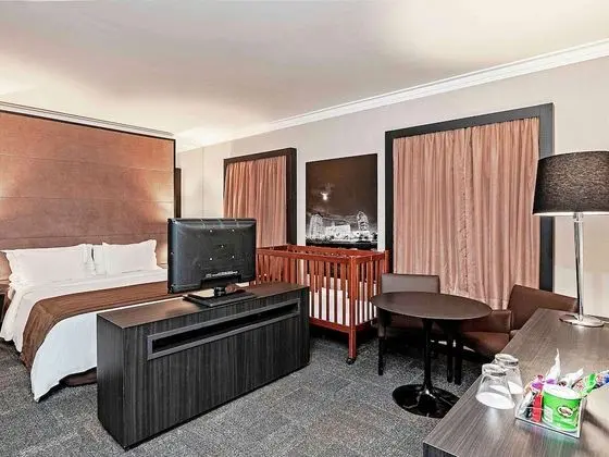 Executive Oda, 1 Büyük (Queen) Boy Yatak