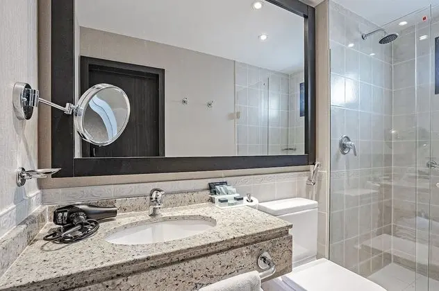 Executive Oda, 1 Büyük (Queen) Boy Yatak