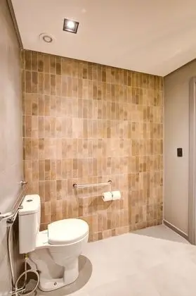 Deluxe Tek Büyük Yataklı Oda, Engellilere Uygun